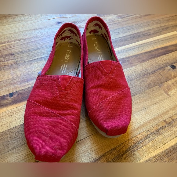 Red Toms size 6.5 excellent condition - Picture 5 of 5